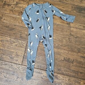 KYTE BABY FOOTED PAJAMAS SIZE 12-18 MONTHS